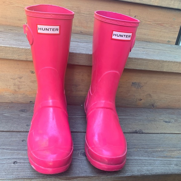 hot pink hunter boots
